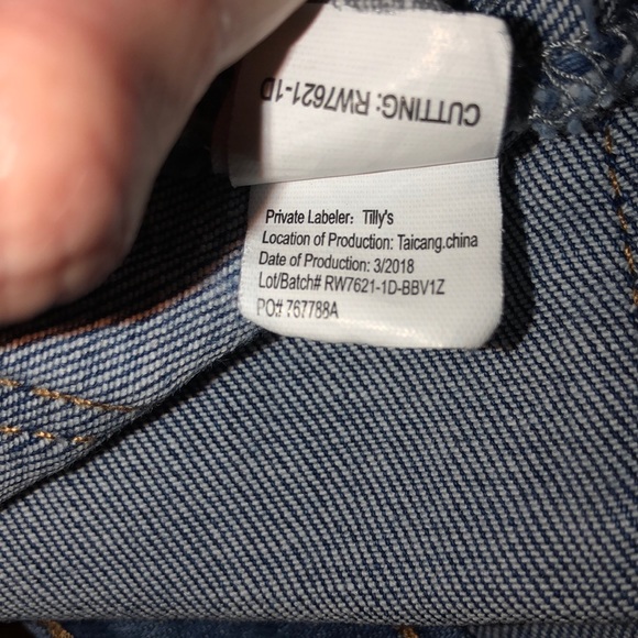 EUC!! RSQ Skinny Jeans - Picture 3 of 6